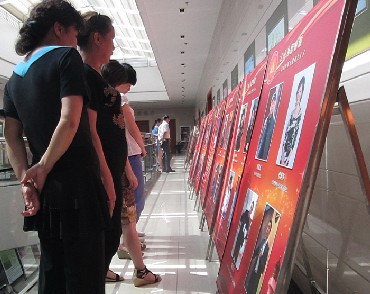 “宝山为您骄傲宝山区领军人才”<br>第七批拔尖人才青年尖子风采展进庙行